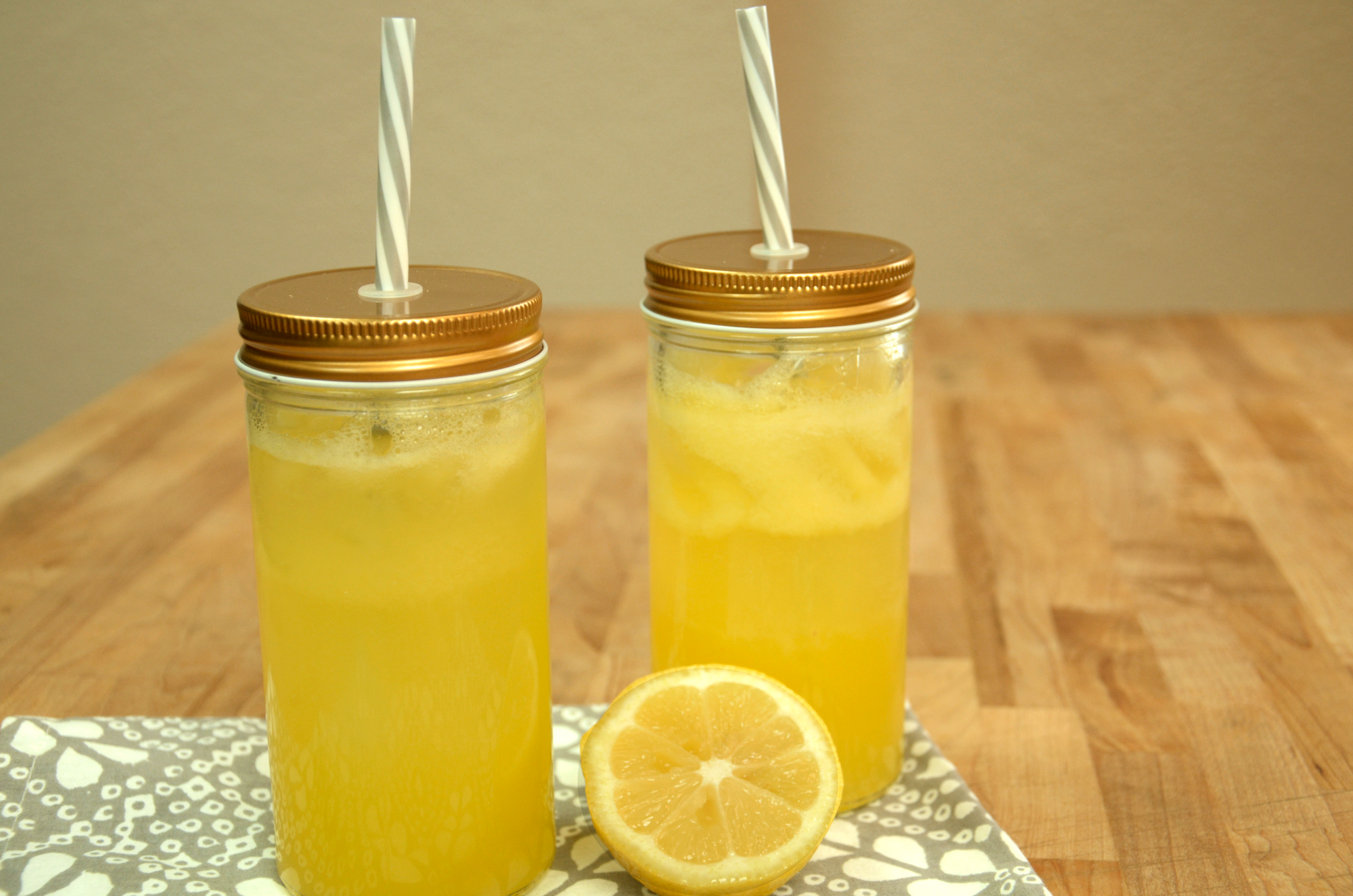 Sparkling Mango Mint Lemonade